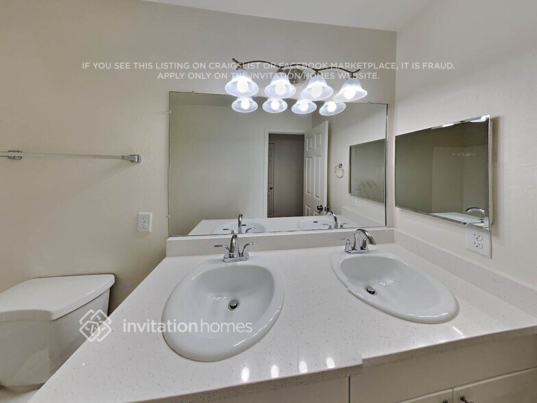 Building Photo - 42944 W Samuel Dr