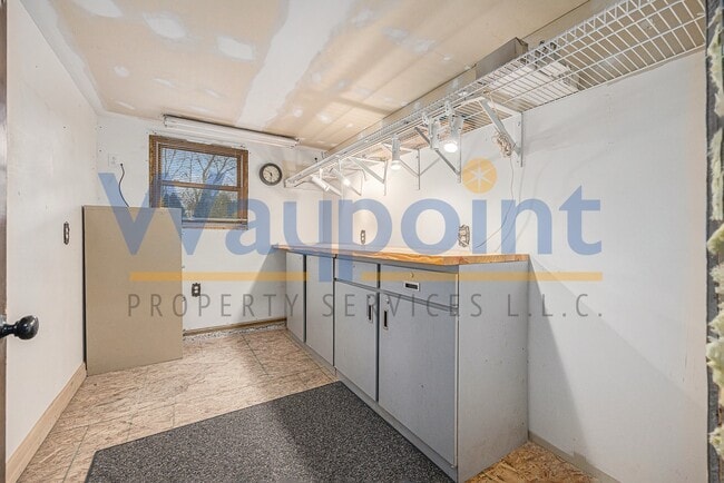 Building Photo - 4340 Brown Rd