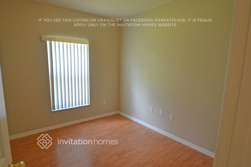 Building Photo - 831 Del Prado Dr