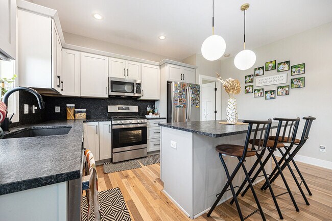 Building Photo - 3760 Jason Ridge Ln SW