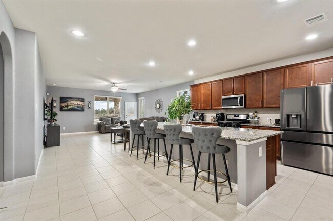 Building Photo - 24335 Kee Cresta Ct