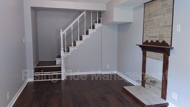 Building Photo - 948 Longview Cir