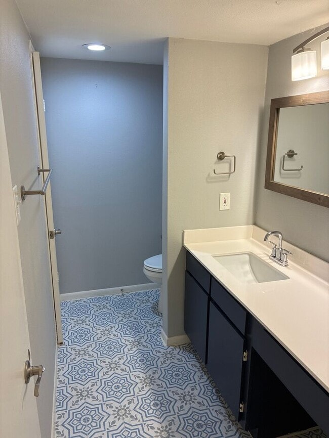 Building Photo - Charming 4 beds 3 baths in Austin!