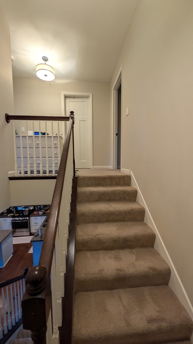 Building Photo - 8971 SW Village Loop