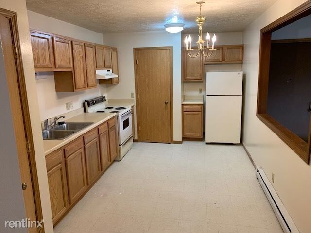 Building Photo - 1 br, 1 bath Apartment - Milford Meadows 111