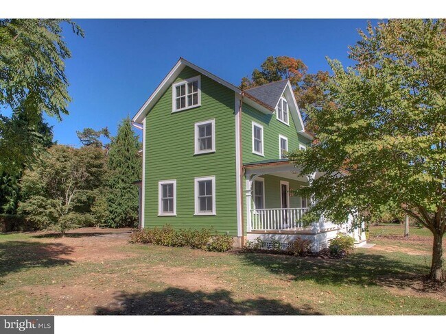 Building Photo - 5253 Upper Mountain Rd