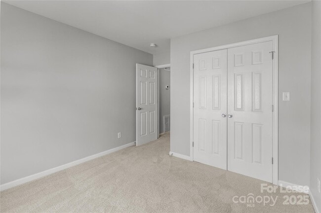 Building Photo - 17331 Villanova Rd
