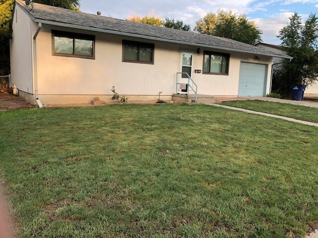 Primary Photo - 3115 Skyview Ave