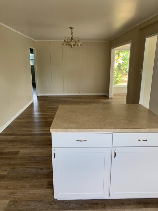 Building Photo - Kailua- Updated 3 bedroom 2 bath beautiful...