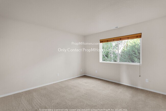 Building Photo - 16255 SW Whistling Swan Ln