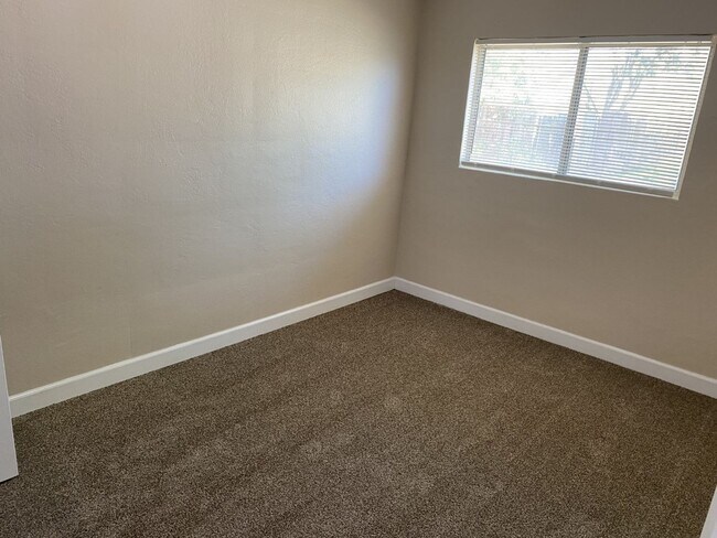 Building Photo - Recently Remodeled Two Bedroom One Bath home in Chowchilla, CA