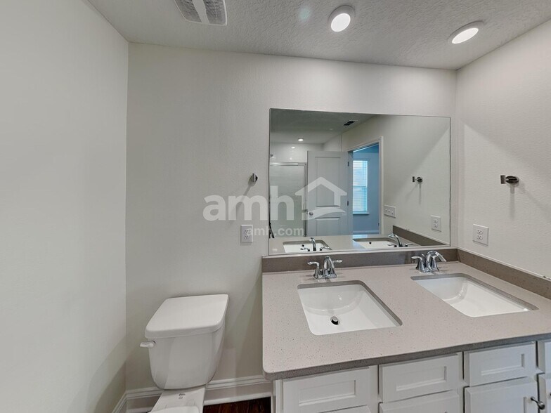 Building Photo - 254 Onate Cir