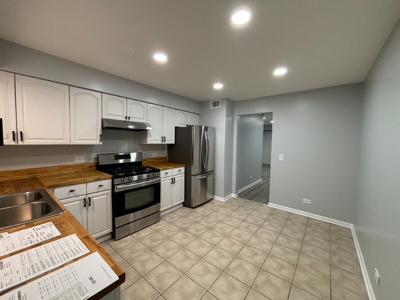 Building Photo - 489 Leslie Ct