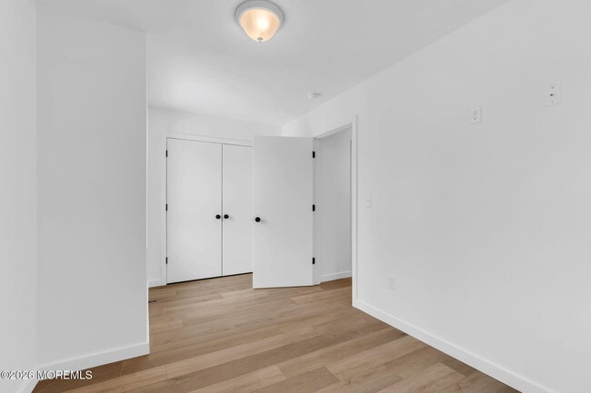 Building Photo - 211 Dewitt Ave