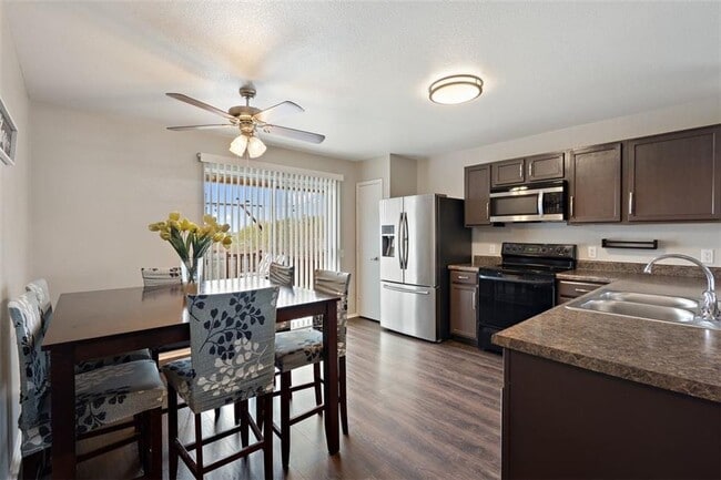 Building Photo - 12201 Sky Harbor Dr