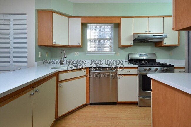 Building Photo - 425 Summerwalk Cir