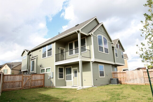Building Photo - 12102 La Strada St