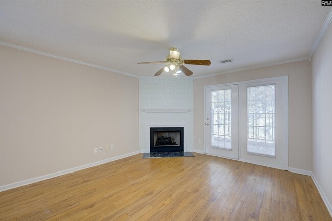 Building Photo - 200 Deer Hound Trail