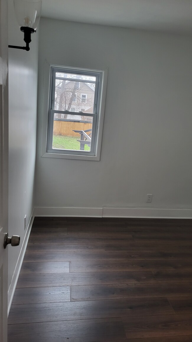 Building Photo - 460 Colvin Ave