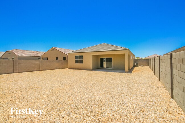 Building Photo - 11376 E Sunflower Ln