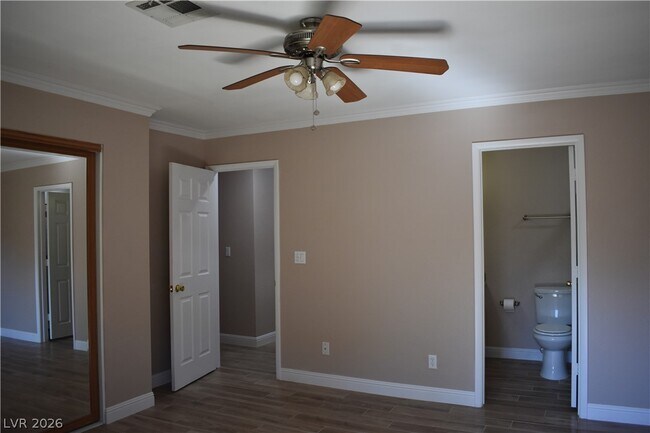 Building Photo - 717 Nectarine Ct