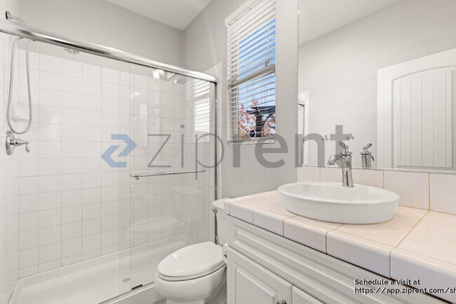 Building Photo - 1538 Avila Ln