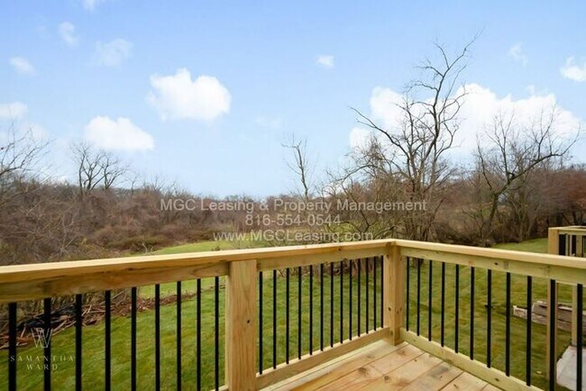 Building Photo - Ayden Place Townhome