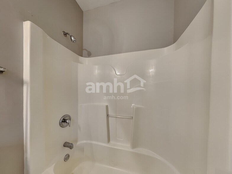 Building Photo - 4514 Skylark Ln