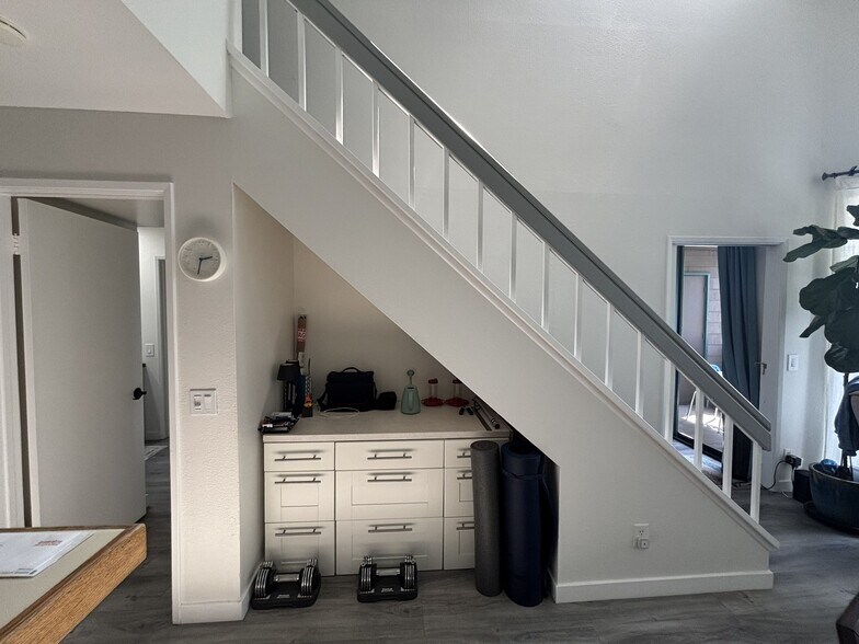 Building Photo - 4435 Nobel Dr