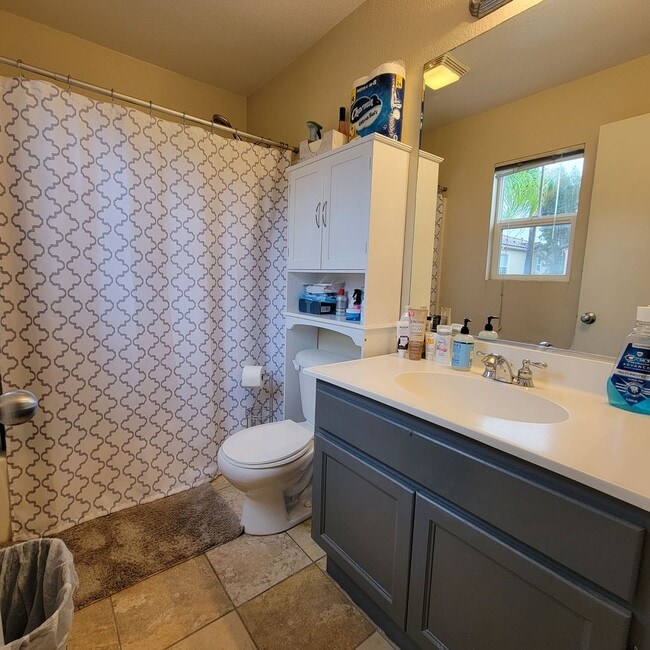 Building Photo - MOVE-IN SPECIAL $500 OFF! Otay Ranch - Gorgeous 2 Bed/2 Bath Condo with Garage