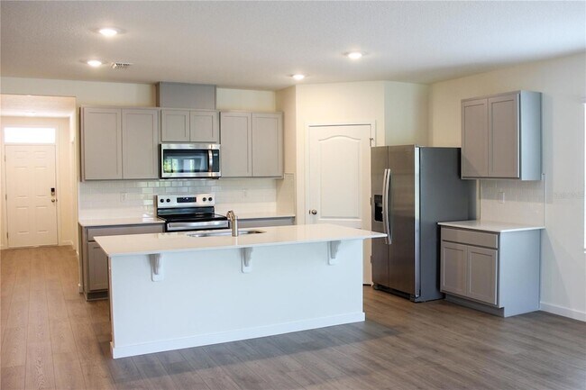 Building Photo - 2869 House Finch Rd