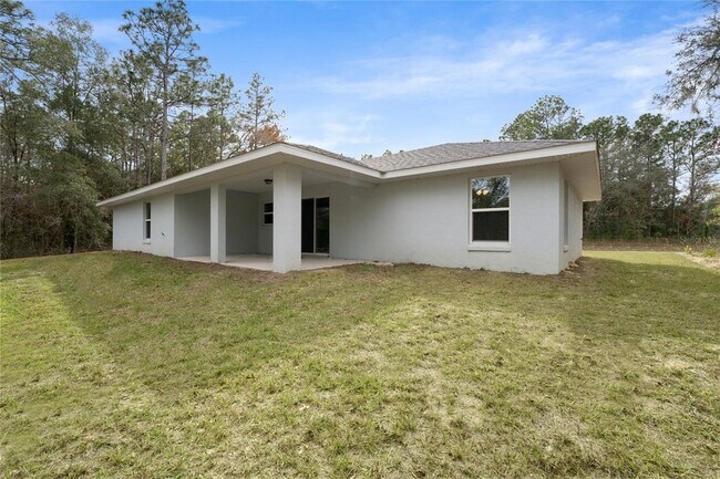 Building Photo - 9461 N Sandree Dr
