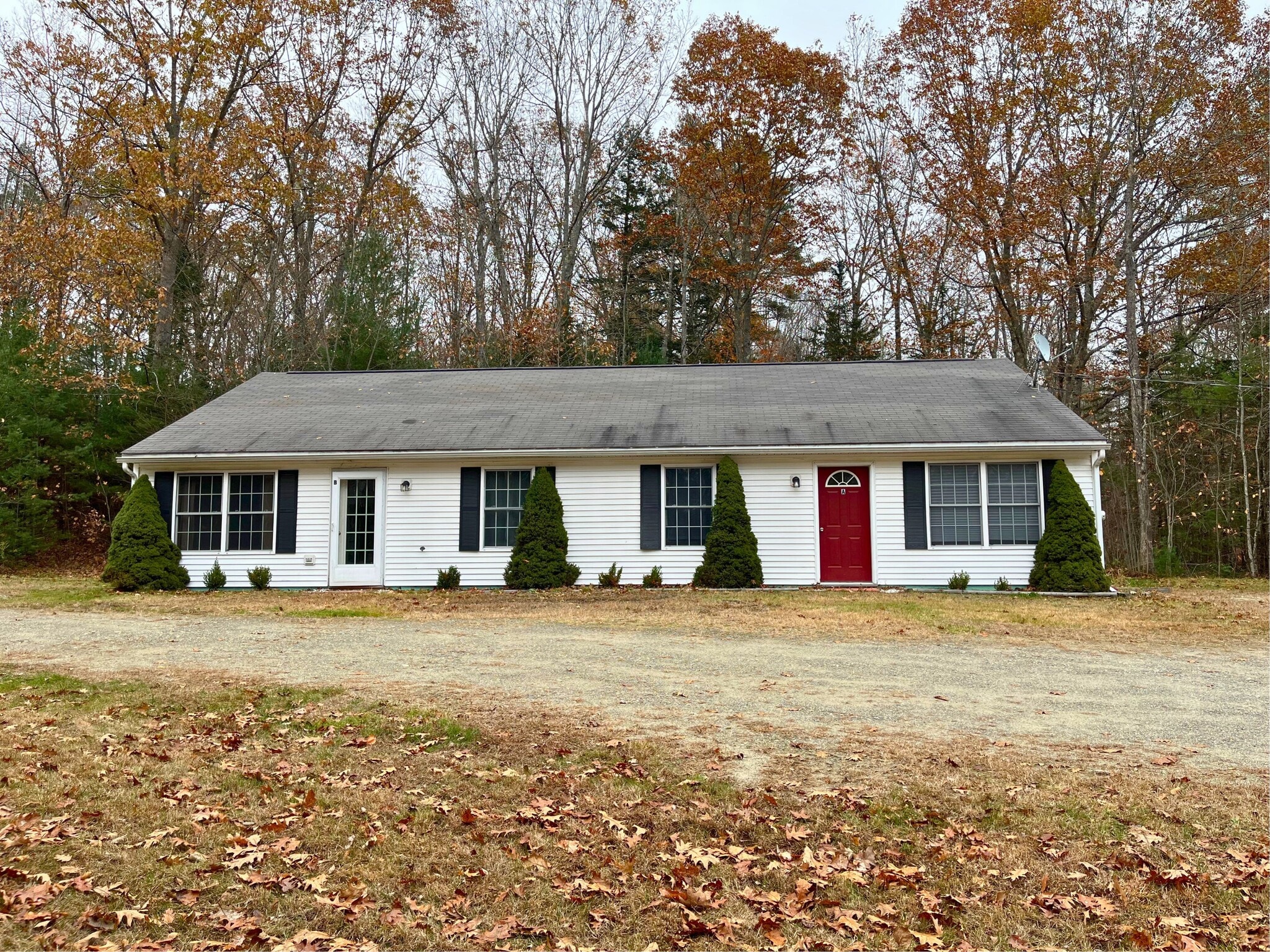 Building Photo - 136 Maranacook Rd