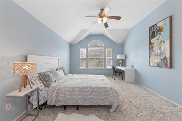 Building Photo - 5909 Vineyard Ln