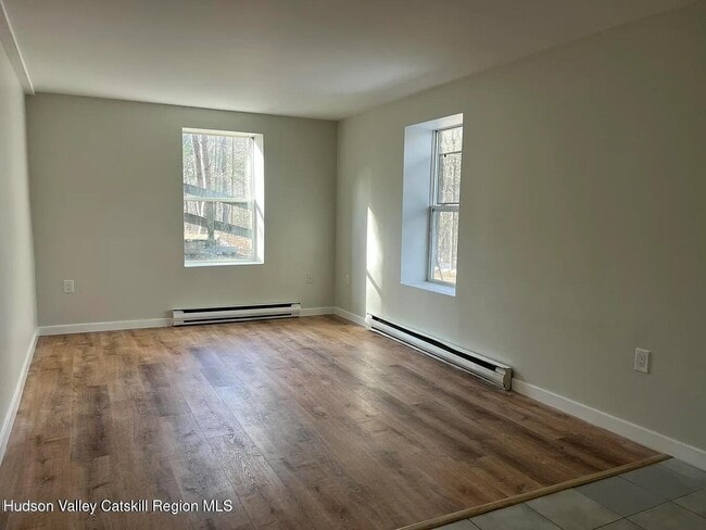 Building Photo - 143 Vedder Rd