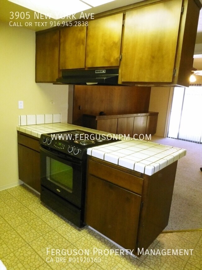 Building Photo - Fair Oaks Duplex in a Secluded Neighborhood