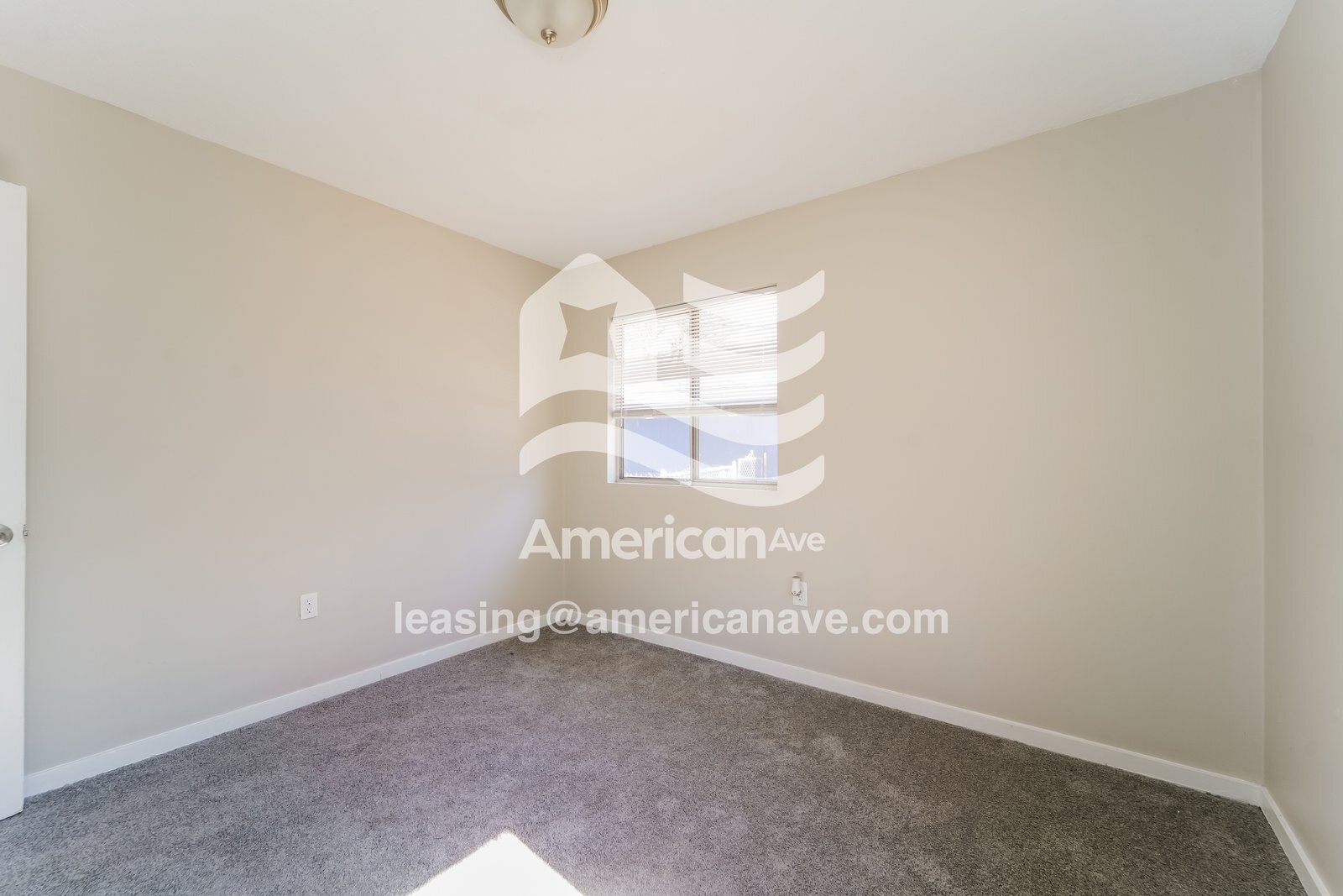 Building Photo - 5409 Queen Mary Ln