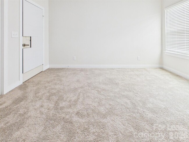 Building Photo - 730 Autumn Sage Dr