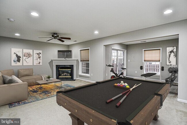 Building Photo - 4654 Hummingbird Ln