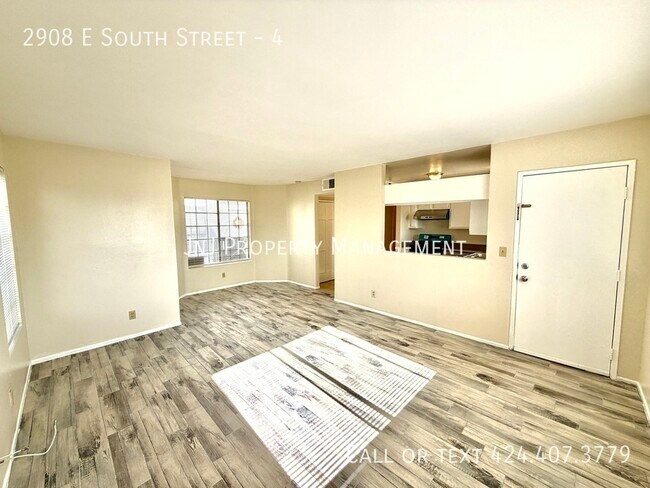 Building Photo - 2908 E South St