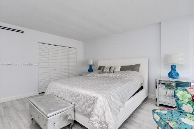 Building Photo - 1200 S Ocean Blvd