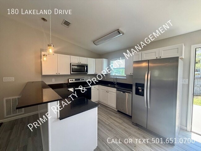 Building Photo - 180 Lakeland Dr