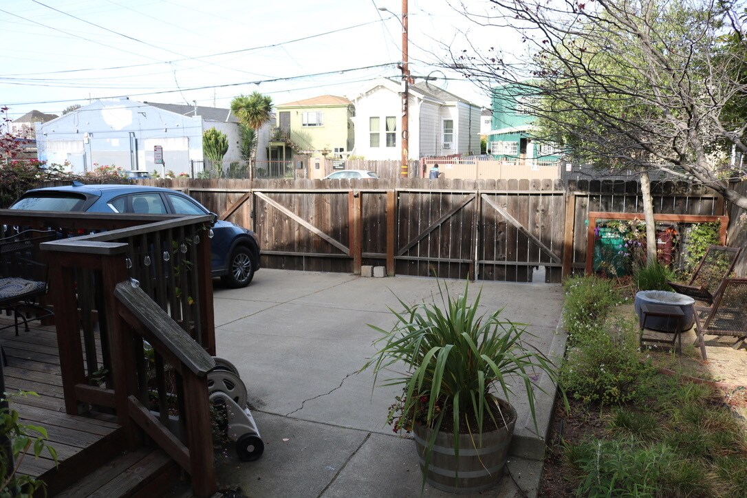 Building Photo - 3138 Market St