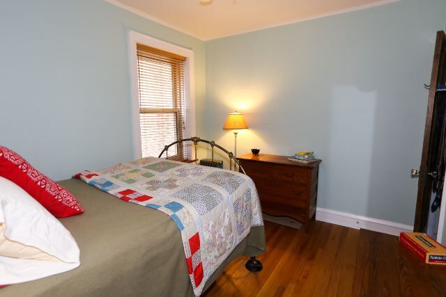 Building Photo - 5537 N Campbell Ave