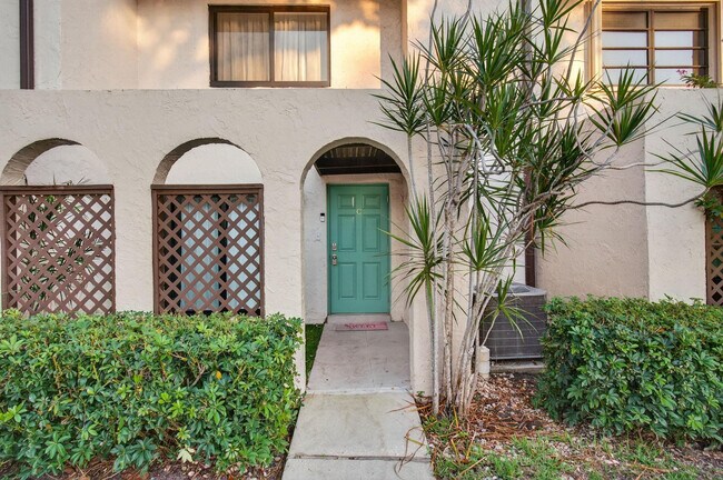 Building Photo - 21682 Cypress Rd