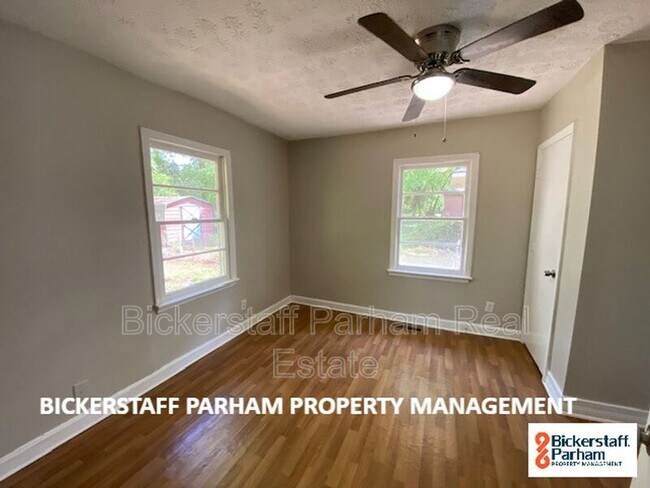 Building Photo - 4163 Swann St