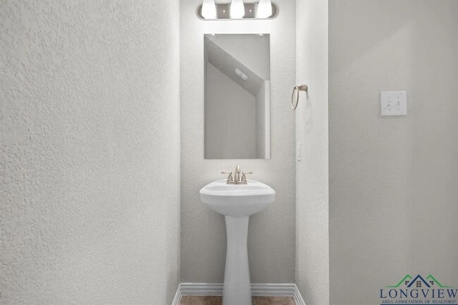 Building Photo - 3300 Becker Dr