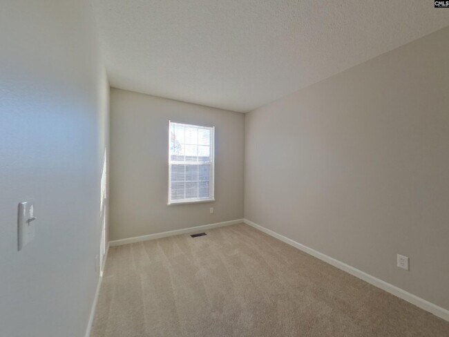 Building Photo - 521 Halleck Ln