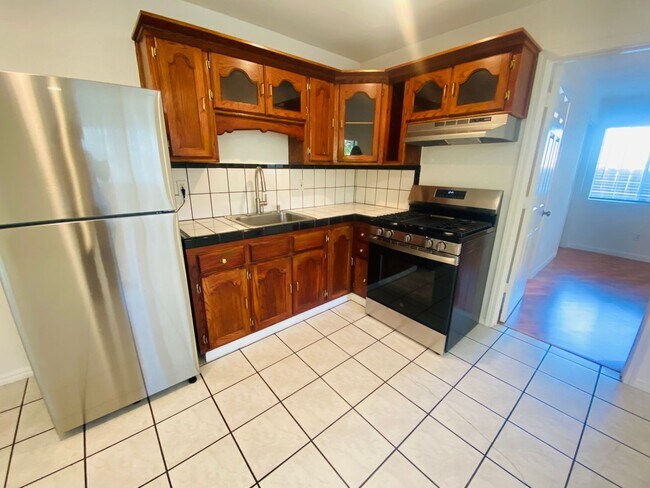 Building Photo - 5 Scharff Ave