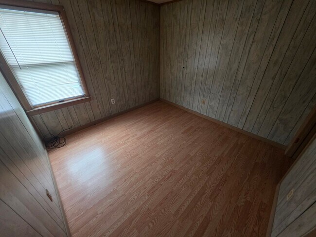Building Photo - 3 Bedroom Apartment - Saugerties